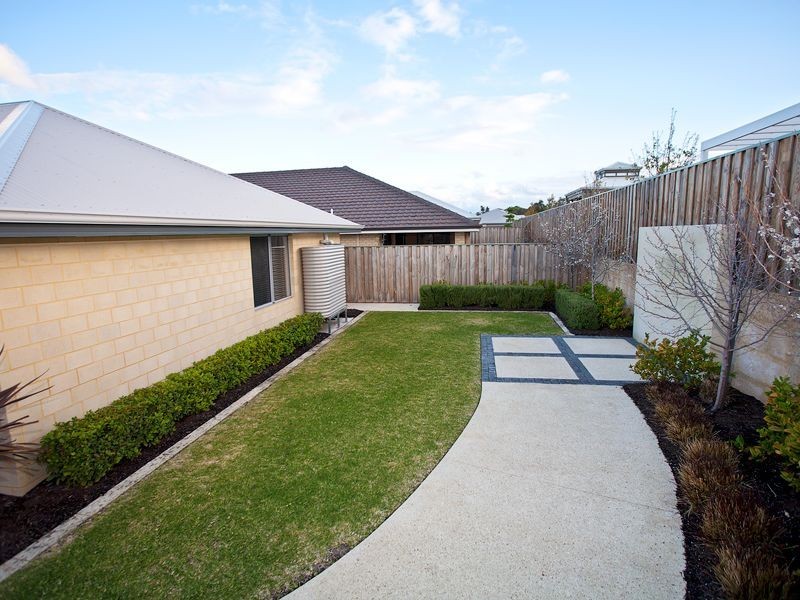 7 Ewens Pass, Ellenbrook WA 6069