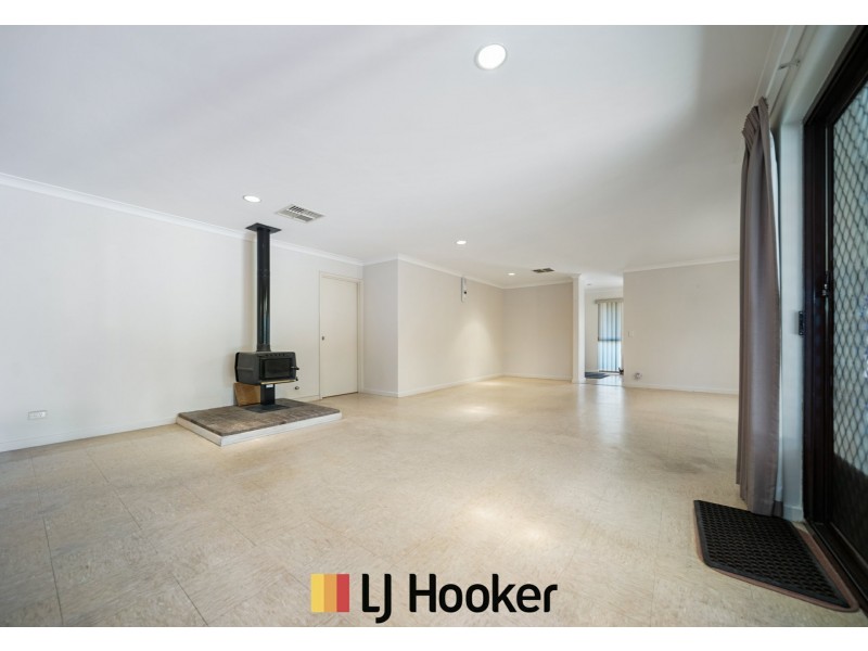 2 Ullswater Place, Balga WA 6061