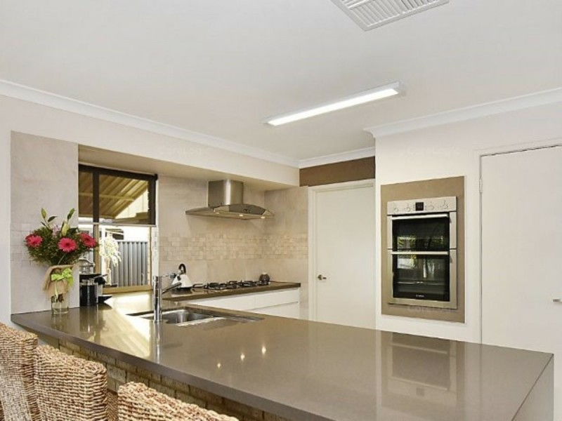 5 Tippett Court, Willetton WA 6155