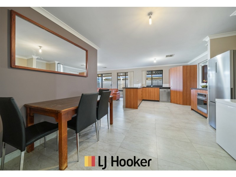 14 Brookeby Heights, Leda WA 6170