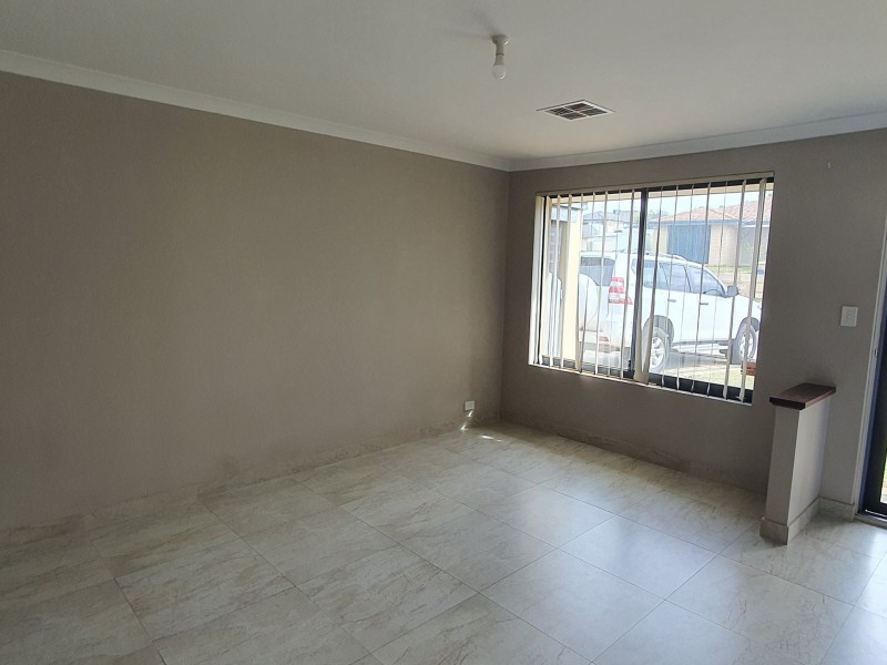 14 Brookeby Heights, Leda WA 6170