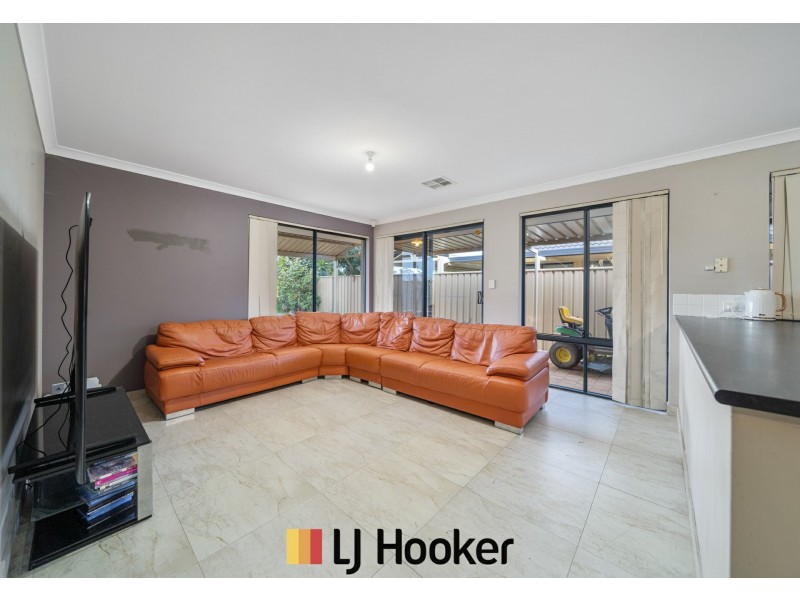 14 Brookbey Heights, Leda WA 6170