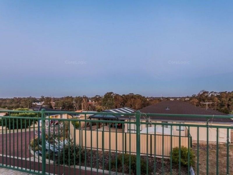 14 Brookbey Heights, Leda WA 6170