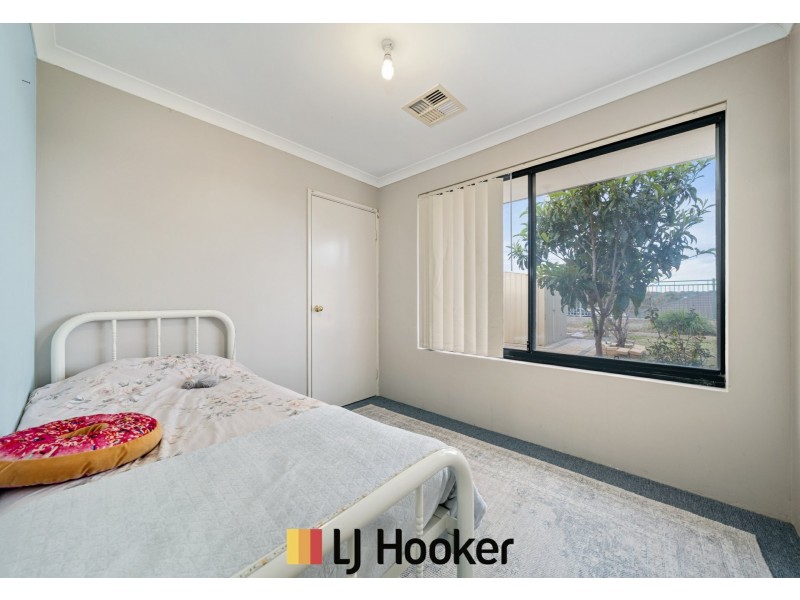 14 Brookeby Heights, Leda WA 6170