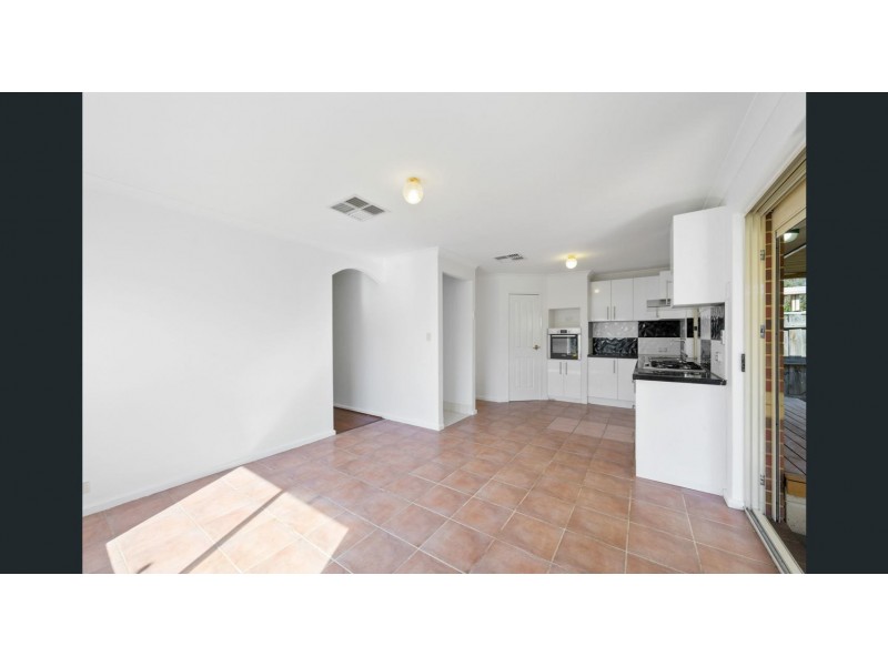 11 Korbosky Road, Lockridge WA 6054