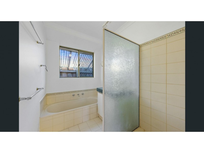 11 Korbosky Road, Lockridge WA 6054