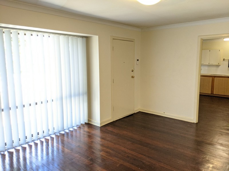 29 Montrose Ave, Girrawheen WA 6064