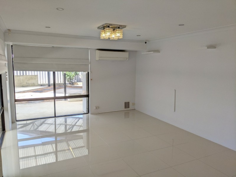 26 Turnstone Glade, Bennett Springs WA 6063