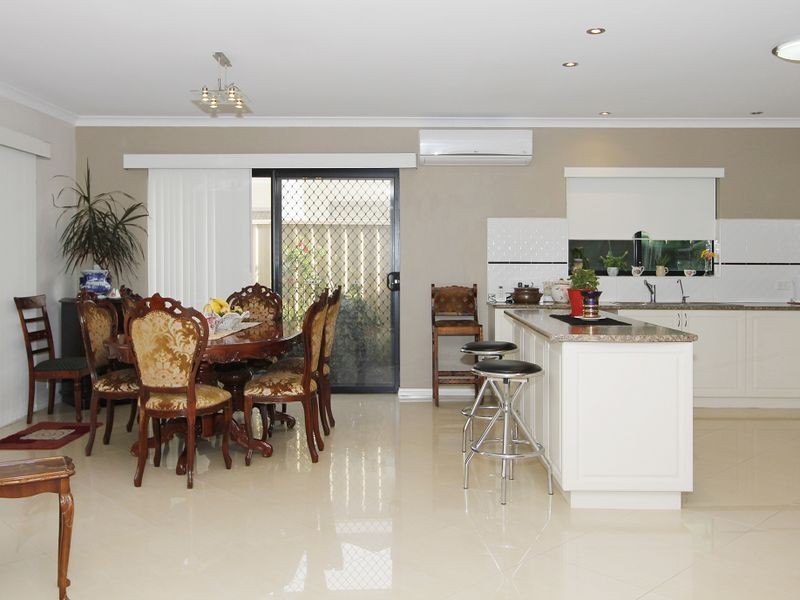 11 Evandale road, Darch WA 6065