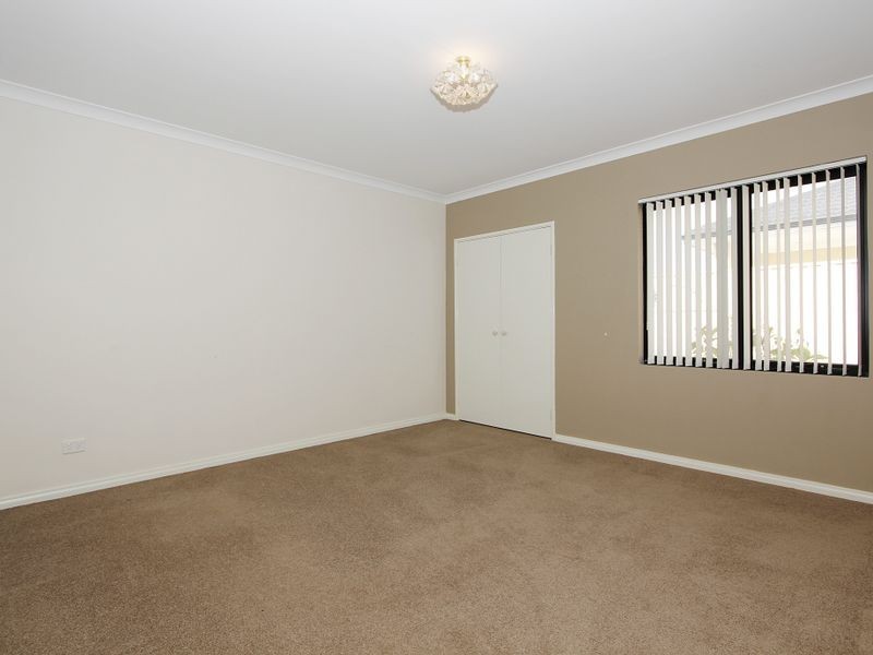 11 Evandale road, Darch WA 6065