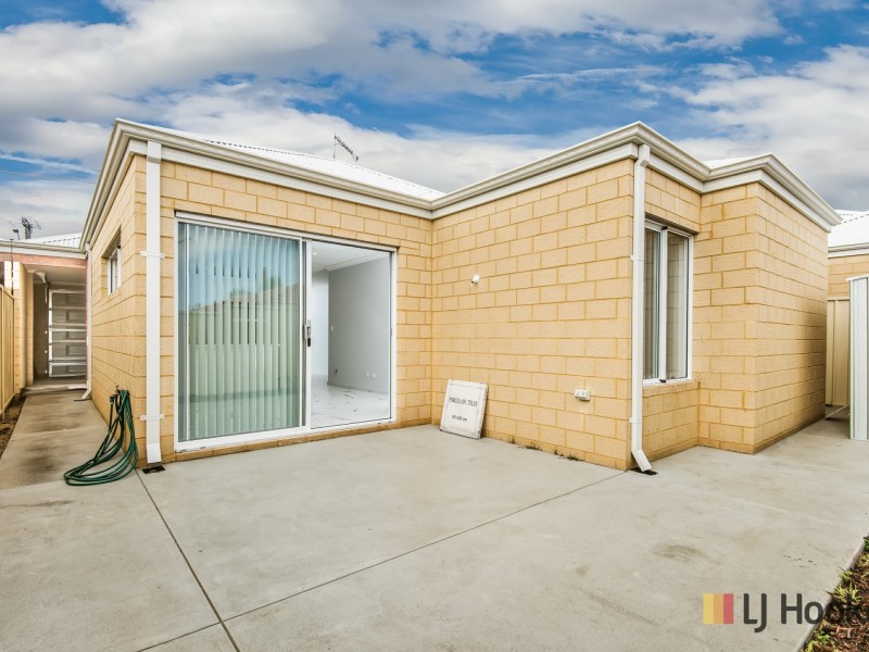 61A Girrawheen Avenue, Girrawheen WA 6064