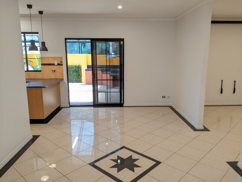 221B Flinders St, Yokine WA 6060