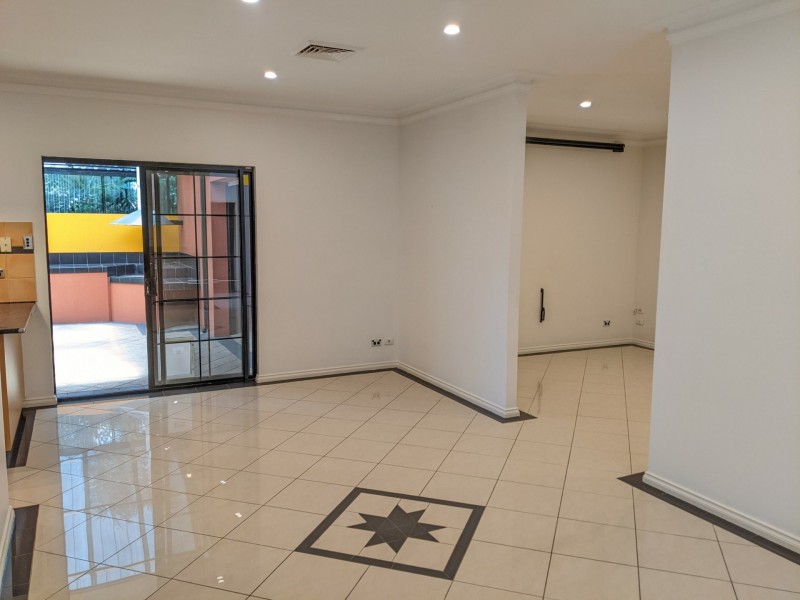 221B Flinders St, Yokine WA 6060