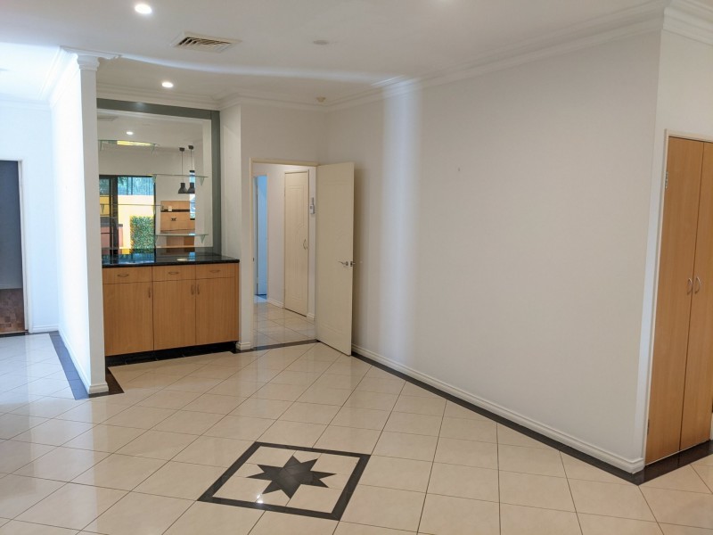 221B Flinders St, Yokine WA 6060