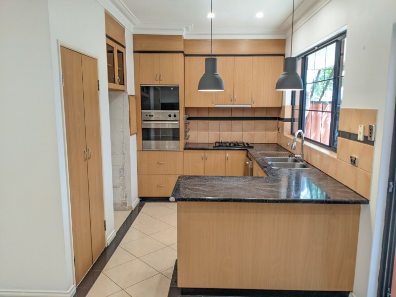 221B Flinders St, Yokine WA 6060