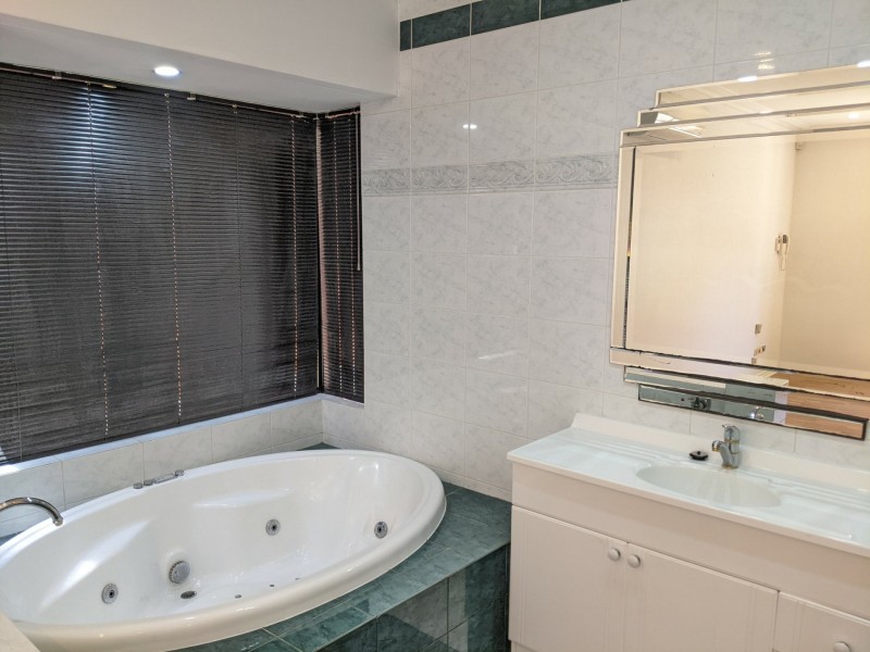 221B Flinders St, Yokine WA 6060