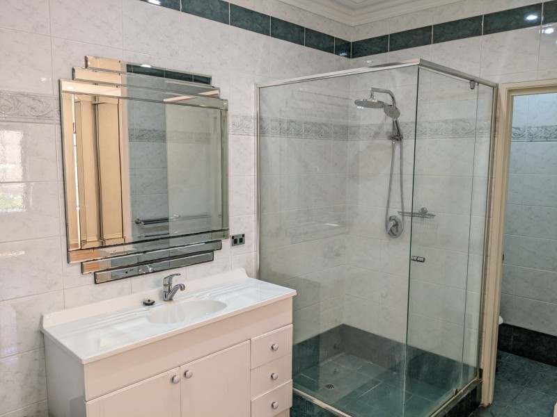 221B Flinders St, Yokine WA 6060