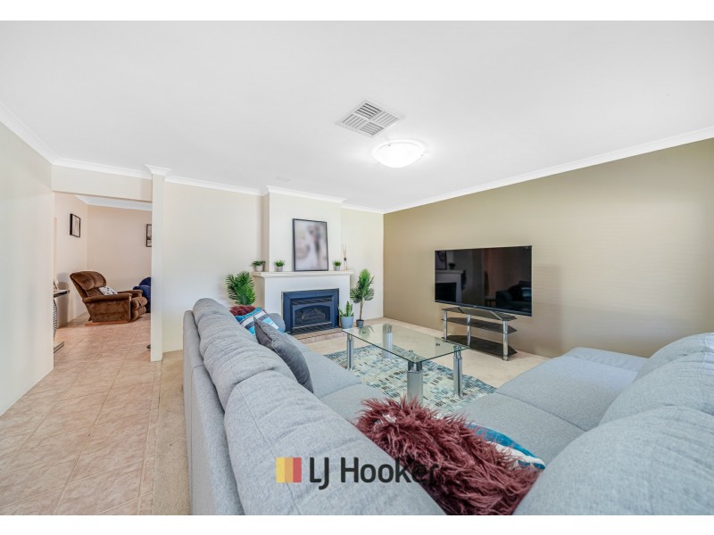 17 Nirimba Close, South Guildford WA 6055