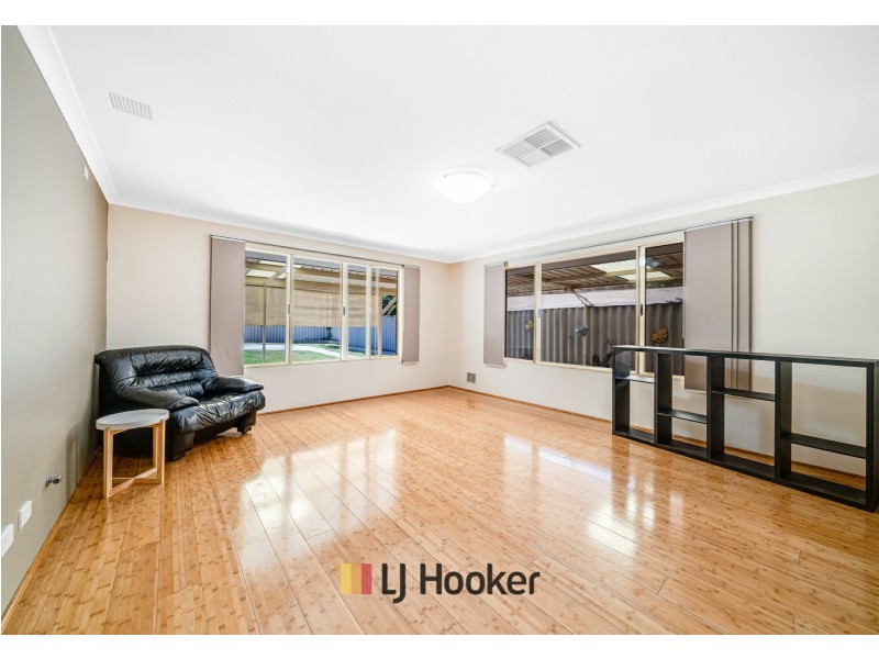 17 Nirimba Close, South Guildford WA 6055