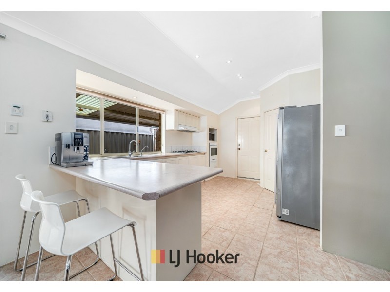 17 Nirimba Close, South Guildford WA 6055