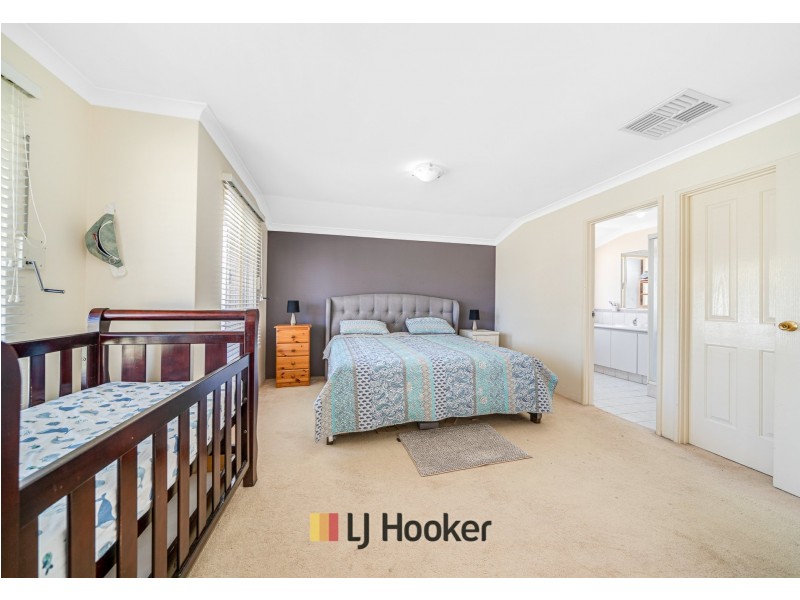 17 Nirimba Close, South Guildford WA 6055