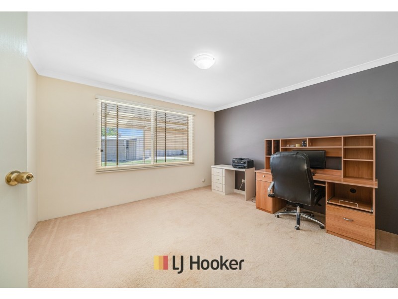 17 Nirimba Close, South Guildford WA 6055