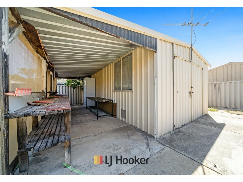 17 Nirimba Close, South Guildford WA 6055