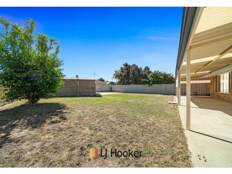 17 Nirimba Close, South Guildford WA 6055