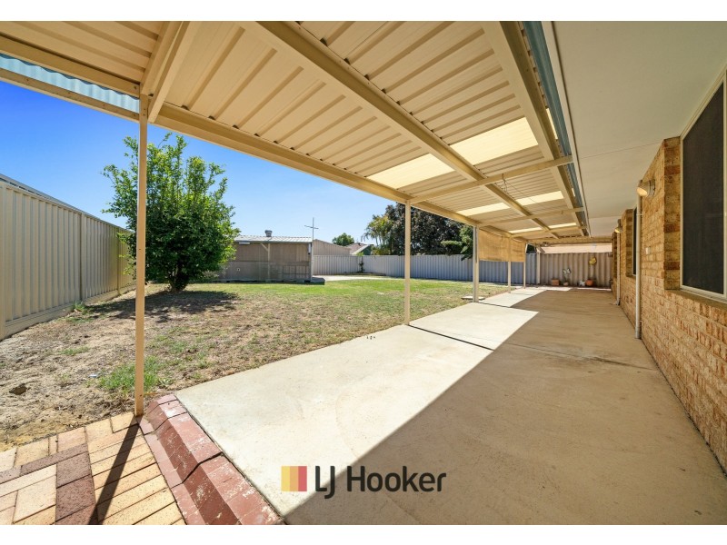 17 Nirimba Close, South Guildford WA 6055