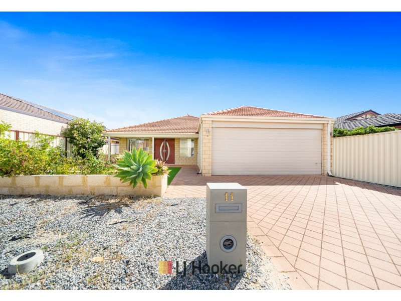 11 Flynn Street, Canning Vale WA 6155