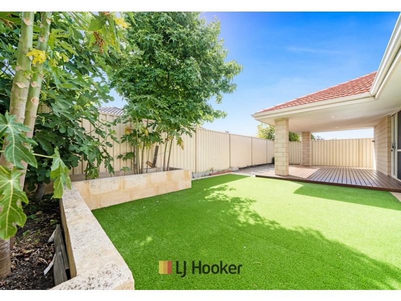 11 Flynn Street, Canning Vale WA 6155