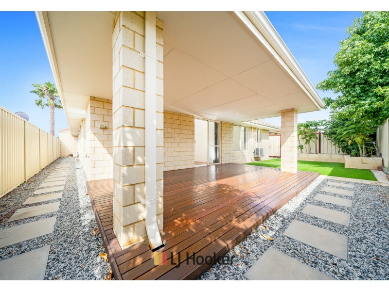 11 Flynn Street, Canning Vale WA 6155