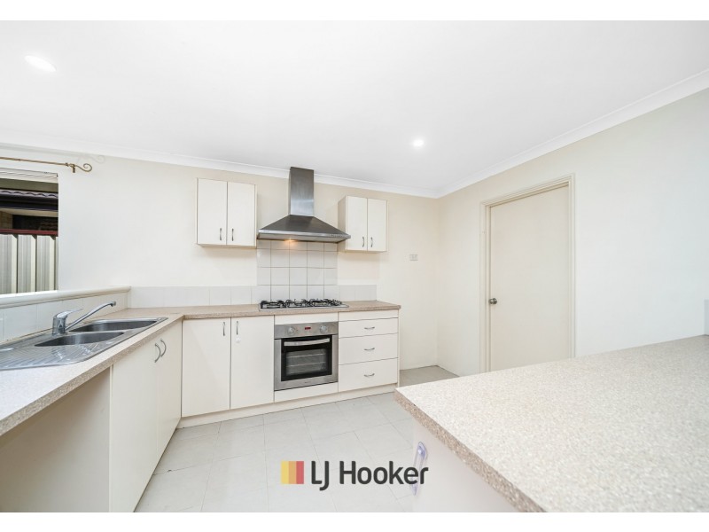 11 Flynn Street, Canning Vale WA 6155