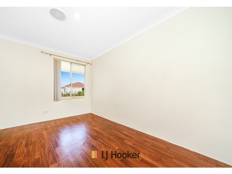 11 Flynn Street, Canning Vale WA 6155