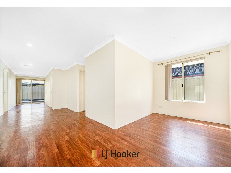 11 Flynn Street, Canning Vale WA 6155