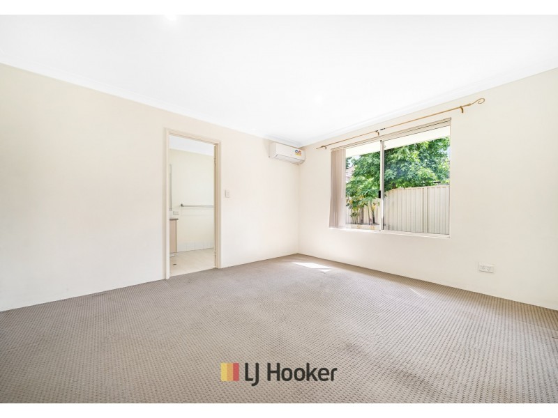 11 Flynn Street, Canning Vale WA 6155