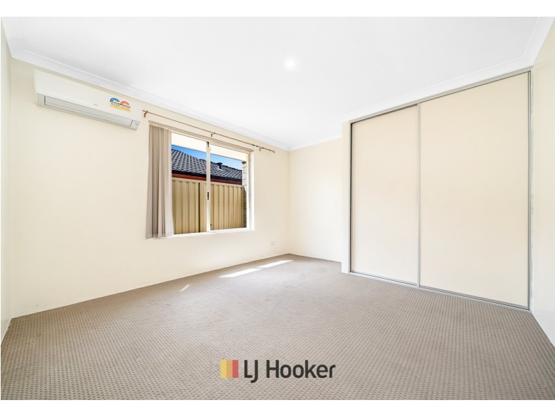 11 Flynn Street, Canning Vale WA 6155