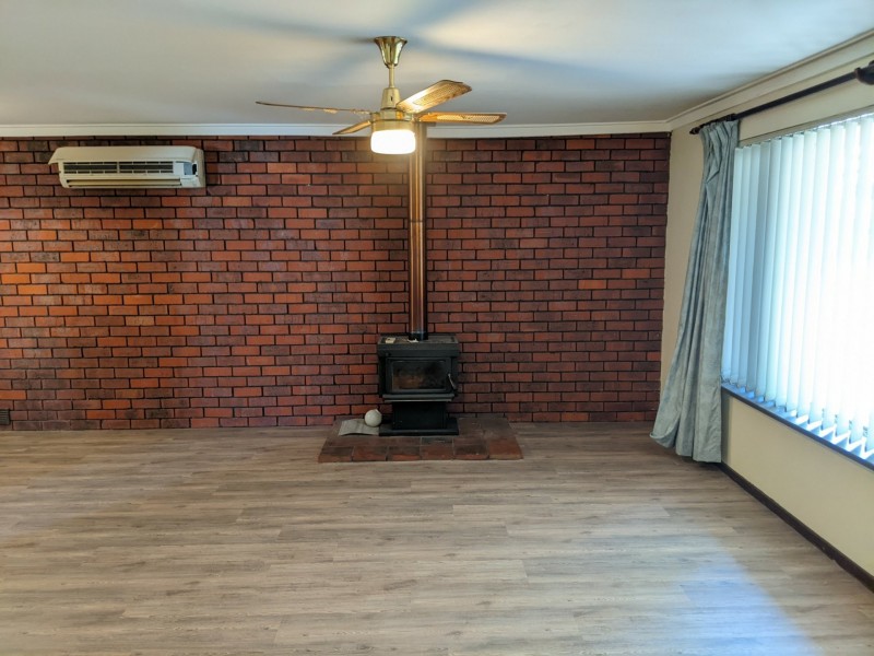 19 Vahland Ave, Riverton WA 6148