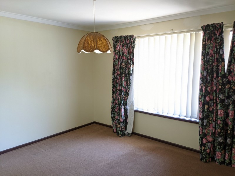 19 Vahland Ave, Riverton WA 6148