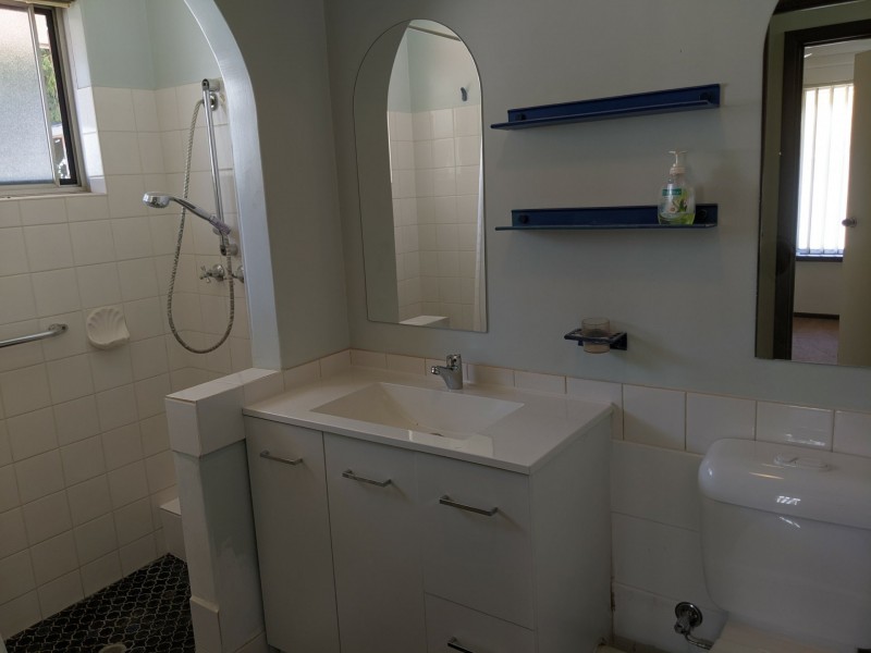 19 Vahland Ave, Riverton WA 6148