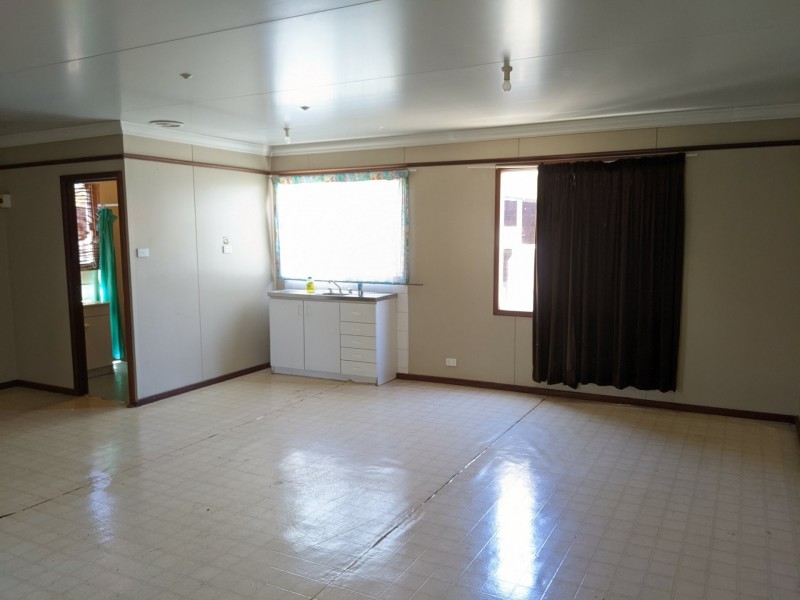 19 Vahland Ave, Riverton WA 6148