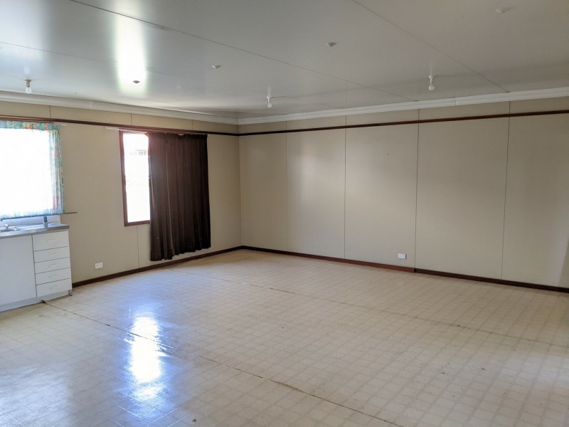 19 Vahland Ave, Riverton WA 6148