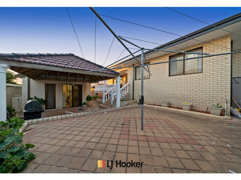 2B Poincaire Street, Stirling WA 6021