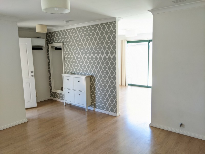 13/285 Wharf St, Queens Park WA 6107