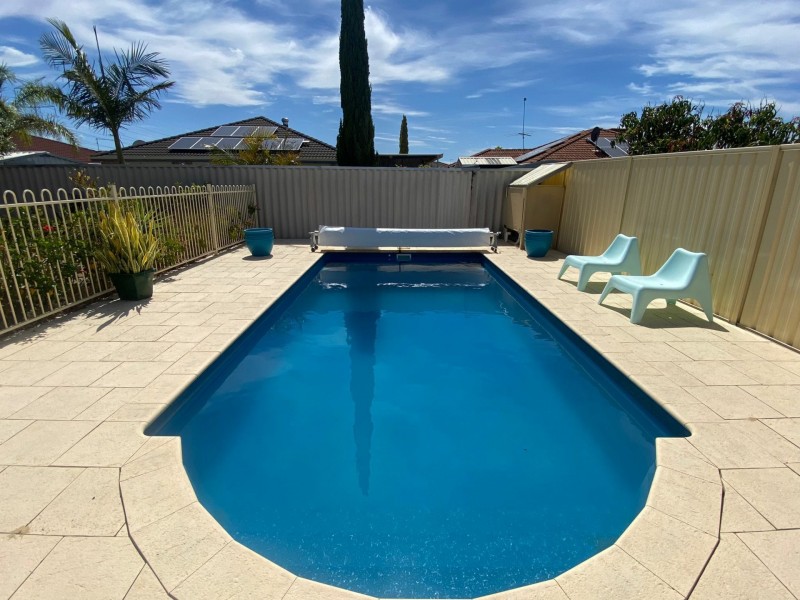 20 Peran St, Bennett Springs WA 6063