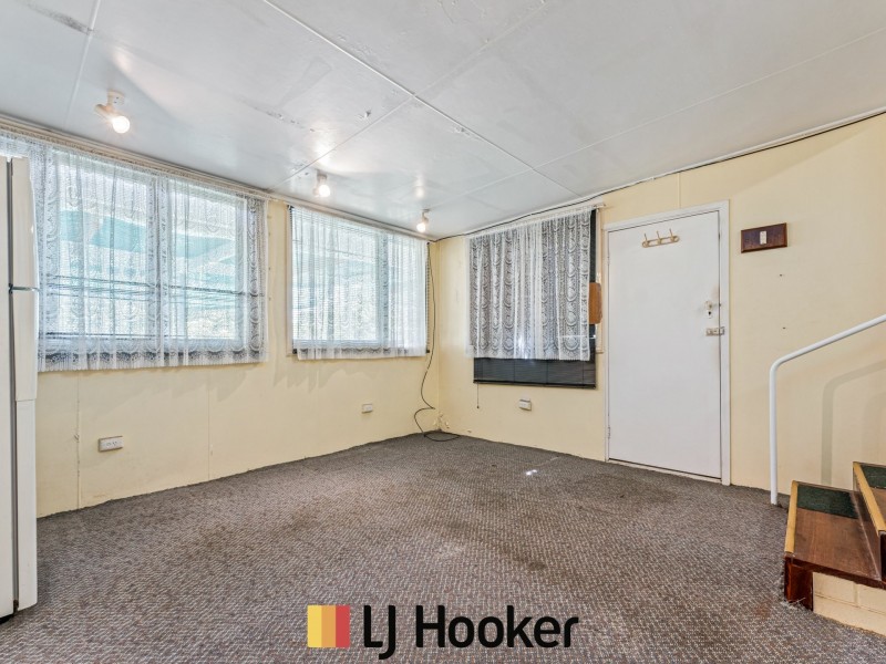5 Lemana Rd, Nollamara WA 6061