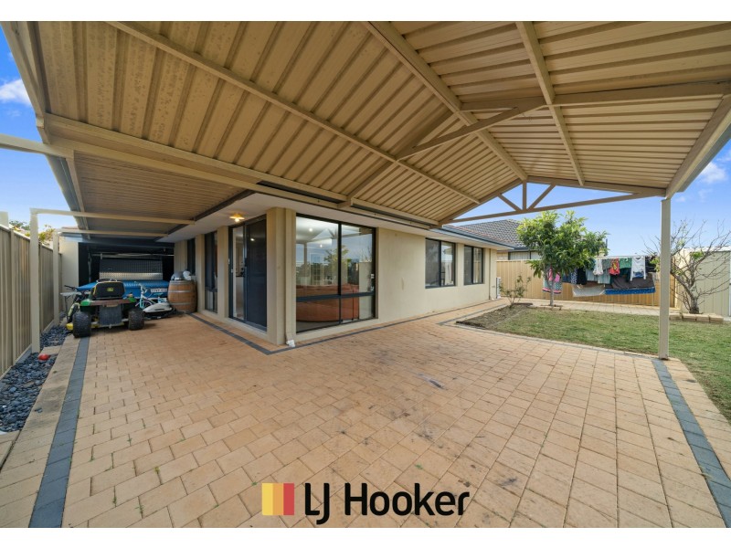 14 Brookeby Hts, Leda WA 6170