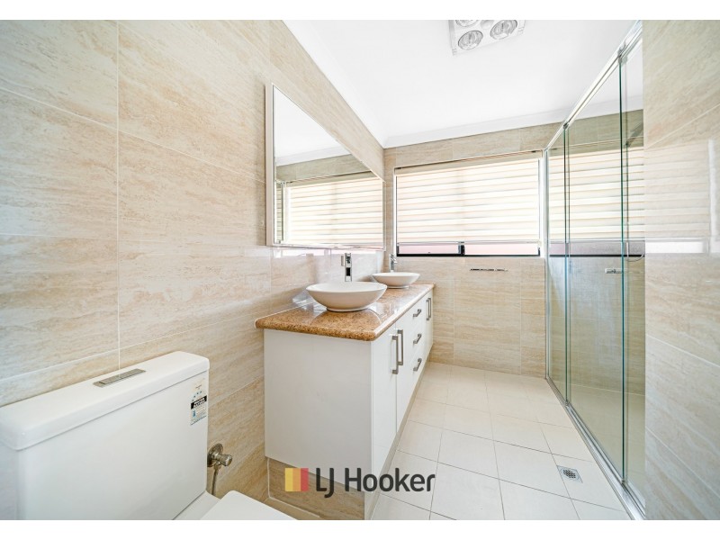 18 Gilfillan Green, Dianella WA 6059