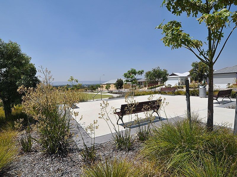 16 Ardmore Parade, Ellenbrook WA 6069