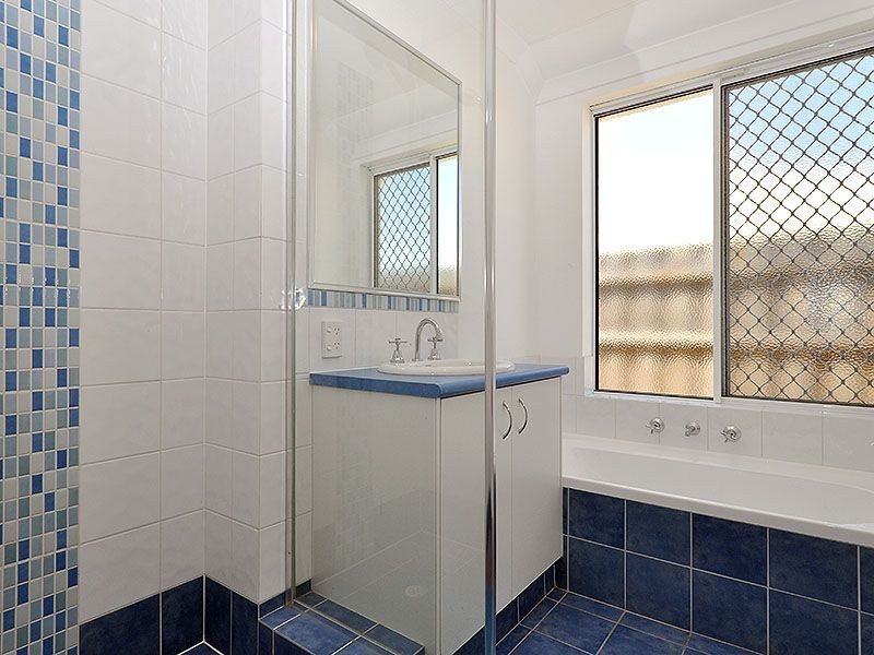 16 Ardmore Parade, Ellenbrook WA 6069